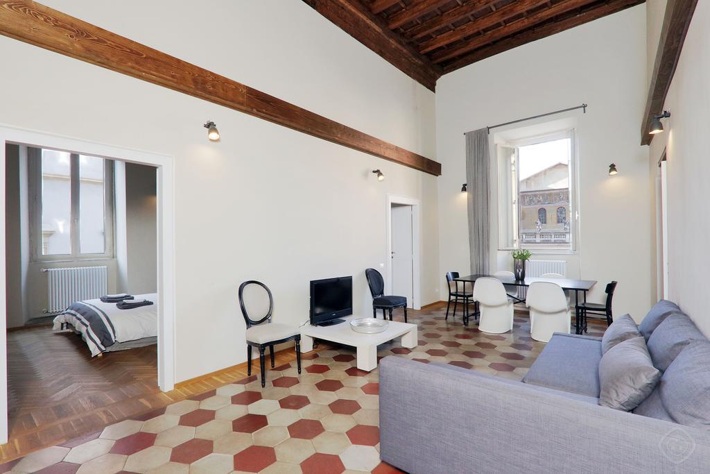 Trastevere Design Apartment ローマ 部屋 写真